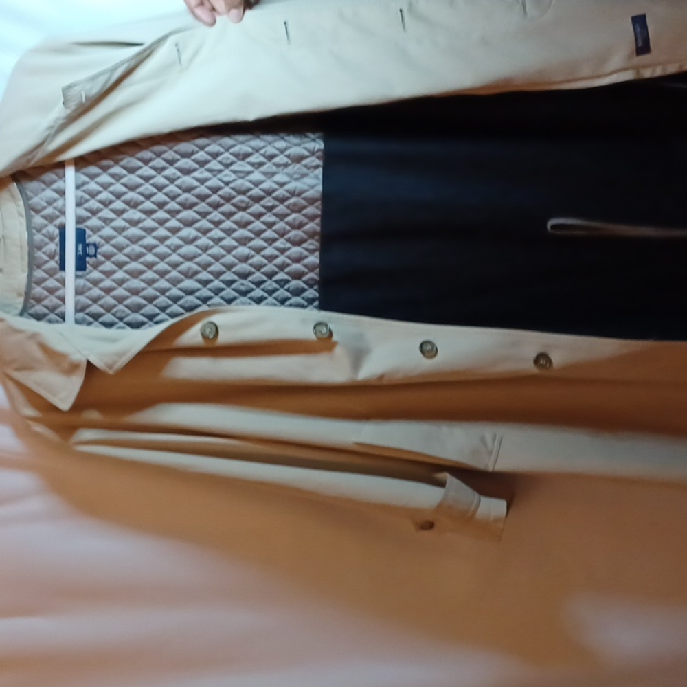 BROOKS 346 Tan Color Men's Trench Coat. Size 44R - Picture 8 of 16